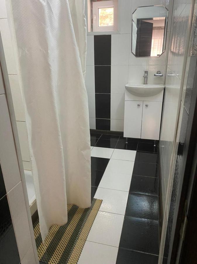 Room Hostel Dostyk Almaty Exterior foto