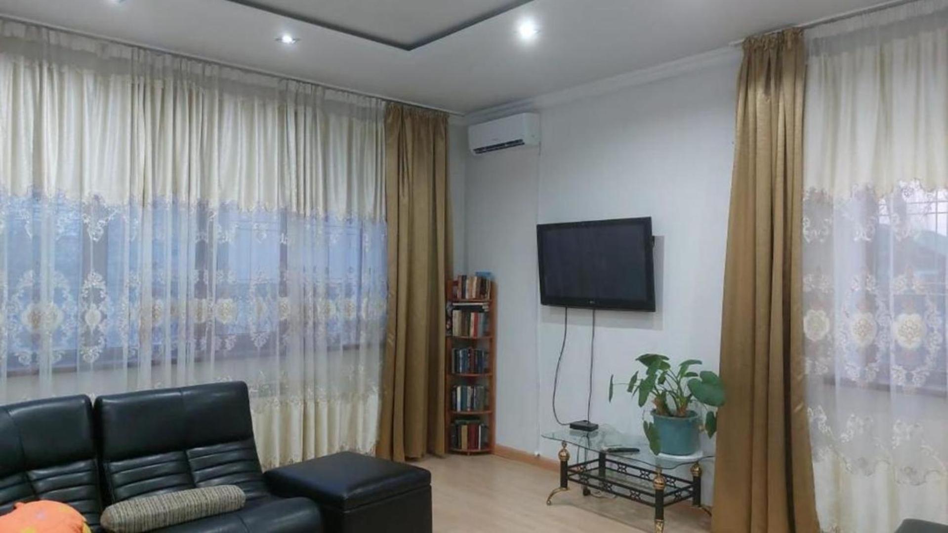 Room Hostel Dostyk Almaty Exterior foto